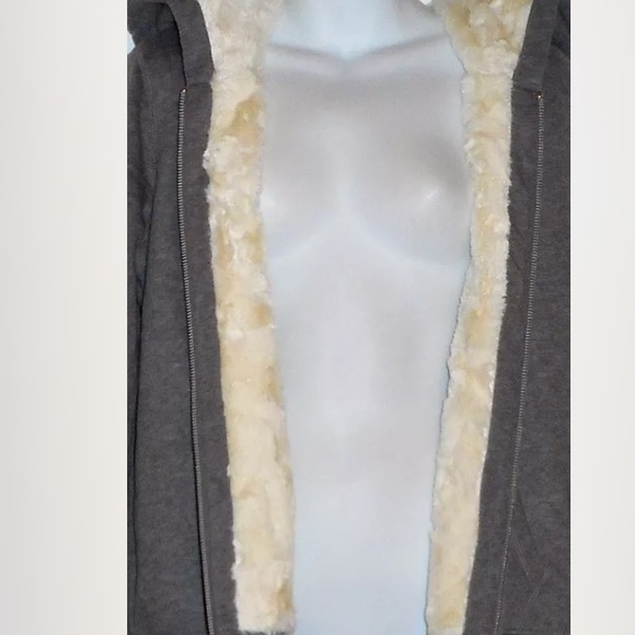 Victoria's Secret PINK Limited Edition 2013 Hoodie - Picture 3 of 15